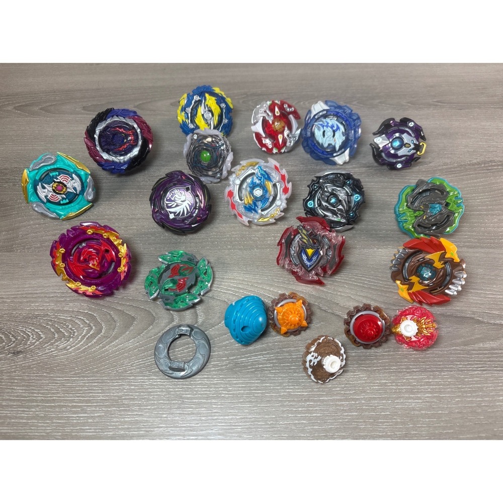 Beyblade Lot 18 Spinning Tops Battle Tops Accessories‎ Toy Kids